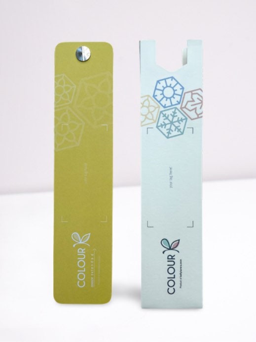 LIGHT Spring Colour Palette – 12 Season Colour Analysis Fan by Kelly Tavora.